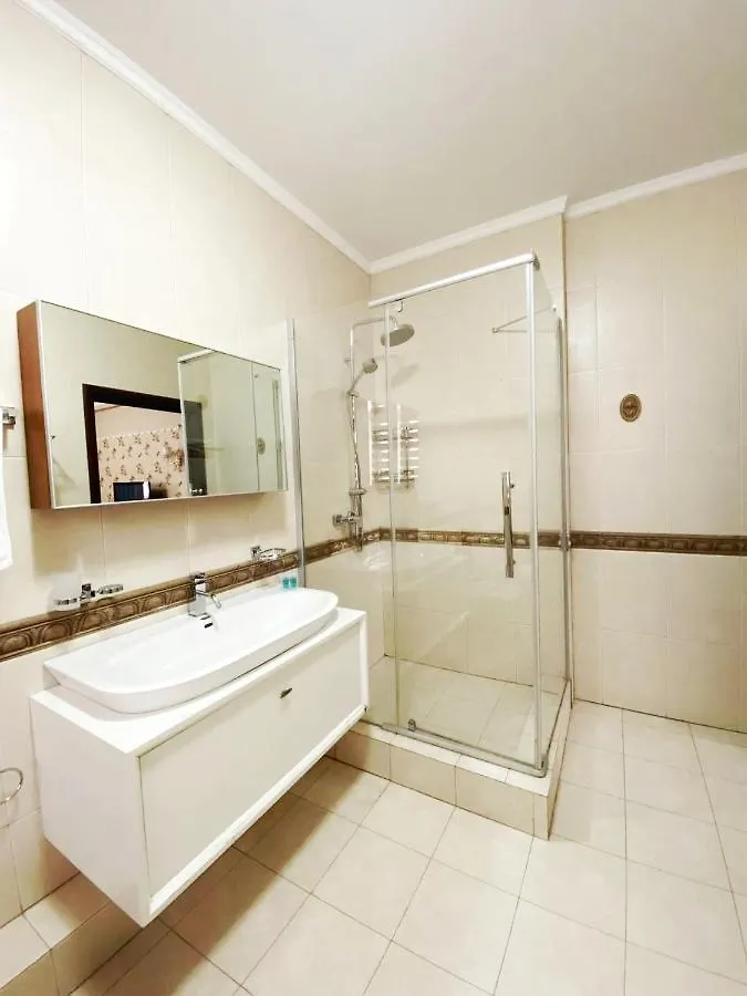 Medeus Villa Alma-Ata Bed & Breakfast
